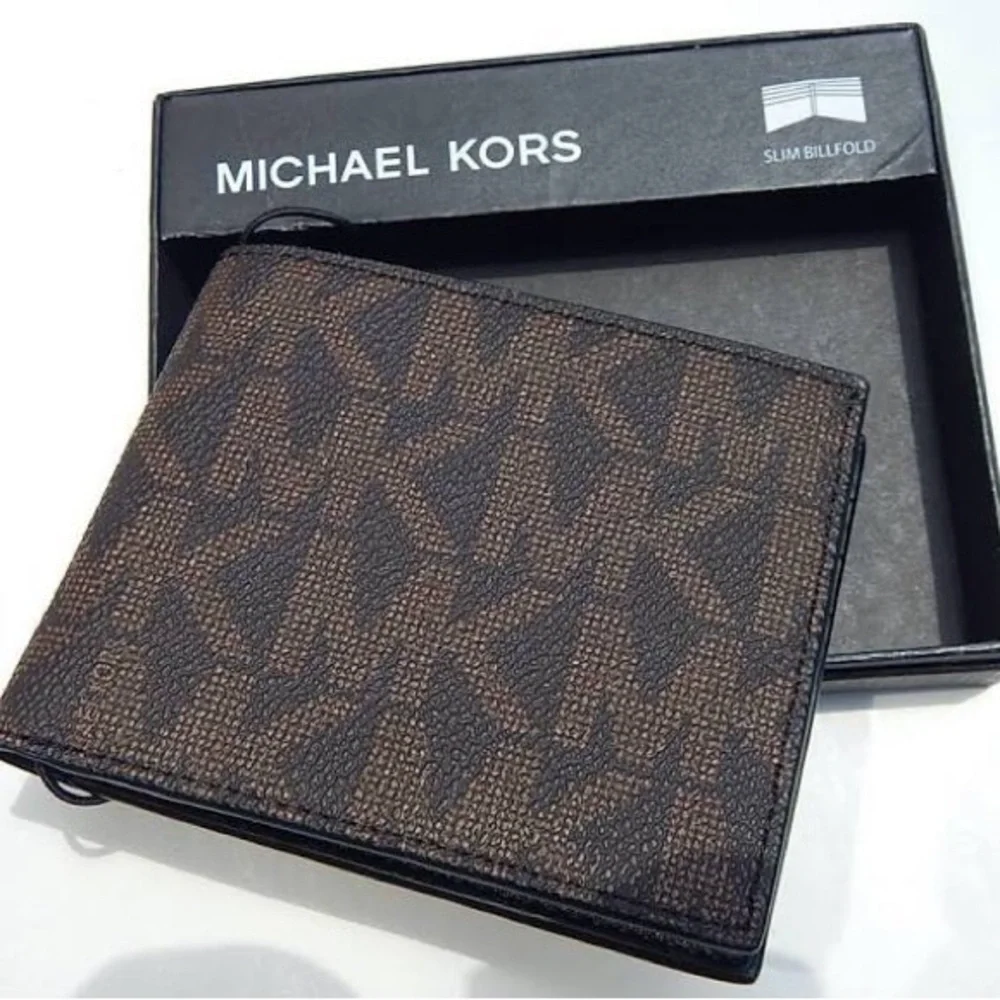 Michael Kors stylish michael